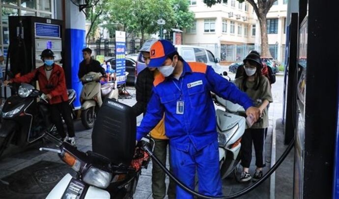 Les prix des carburants en baisse à partir de cet après midi