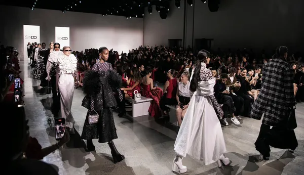 Vietnamese Designer Dô Manh Cuong Presents Stunning Creations at New York Fashion Week