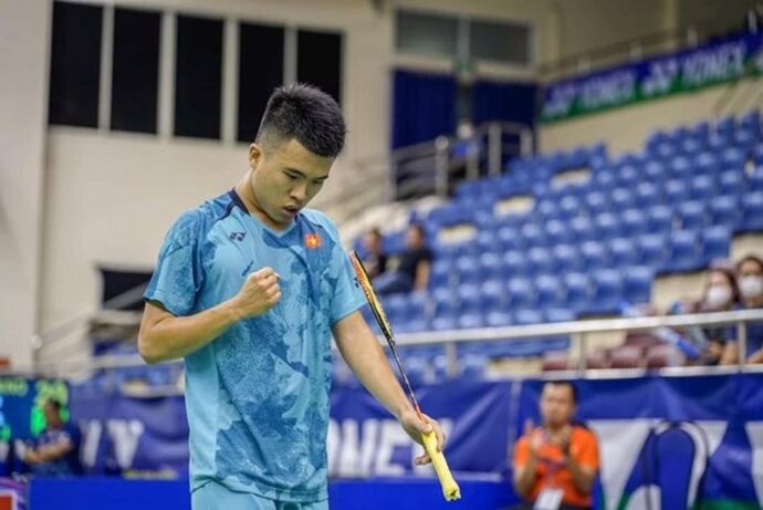 Vietnamese Badminton Player Nguyên Hai Dang Secures Victory at Fajr ...