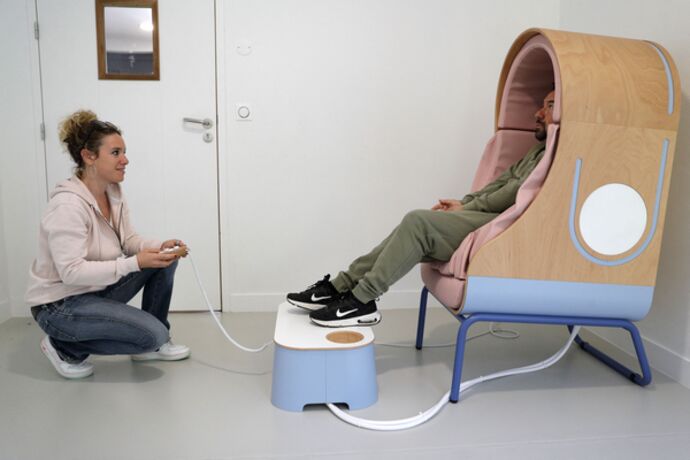 A “hugging chair” that calms autistic people has appeared in Ajaccio