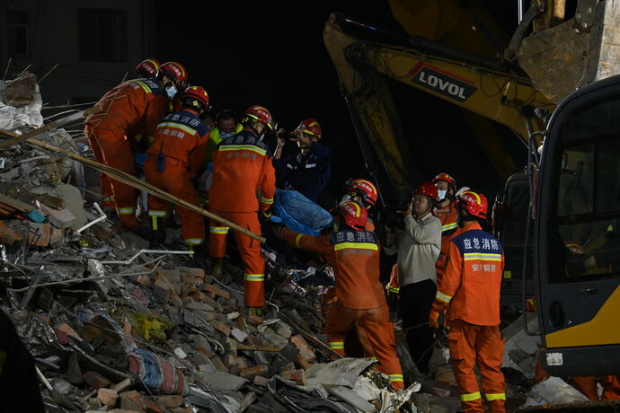 Chine quatre morts et un blessé après l effondrement d un immeuble dans la province de l Anhui