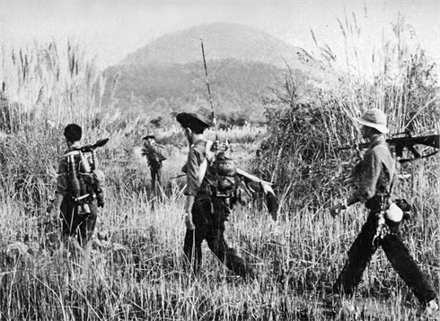 Des soldats vietnamiens dans la région de Nui Bà (province de Tây Ninh, Sud), en avril 1968.      Photo : Archives AVI/CVN