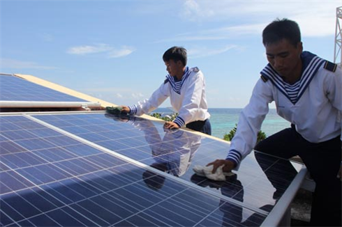 L’énergie solaire redonne vie à cet archipel. Photo : Tintuc/VNA/CVN