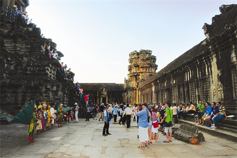 Découverte de la «porte du paradis» du temple d’Angkor Wat.