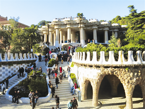 Parc Güell, une destination de choix de nombreux touristes.