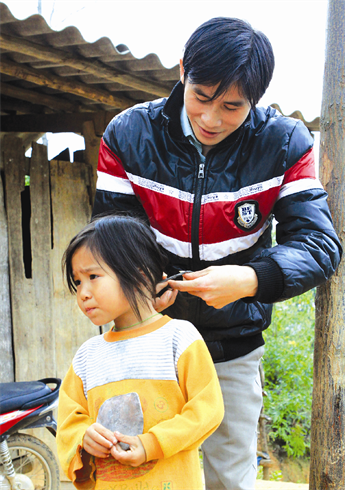 Pour Nông Van Chuyên, ses élèves sont ses enfants.