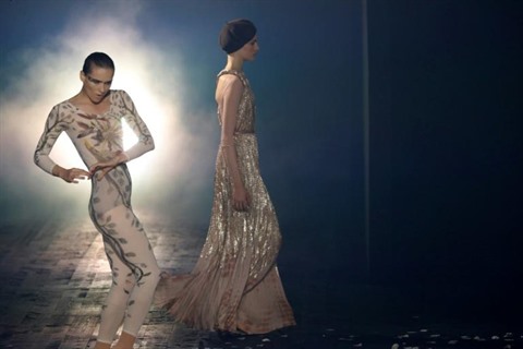 Coleção da Dior apresentada em Paris é uma ode à elegância - GQ