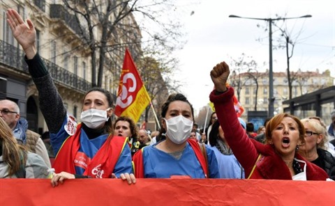 à Marseille Des Dizaines De Milliers De Manifestants