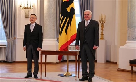 Der vietnamesische Botschafter in Deutschland überreichte die Urkunden