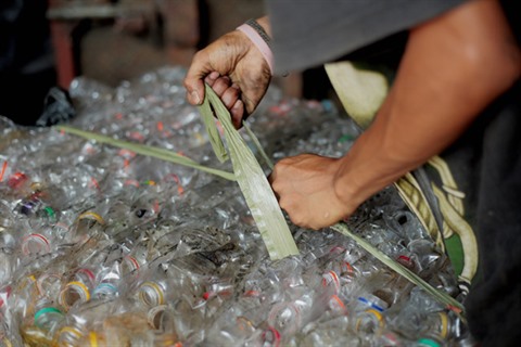 Orang plastik dalam 5 inovator teratas dalam pengelolaan sampah plastik