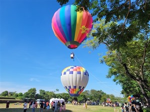 Des montgolfières pour animer le Festival de Huê